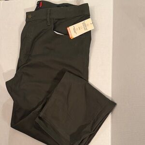 Dockers Jean cut , straight fit , all season  tech Sz men 38 x 32 NWT